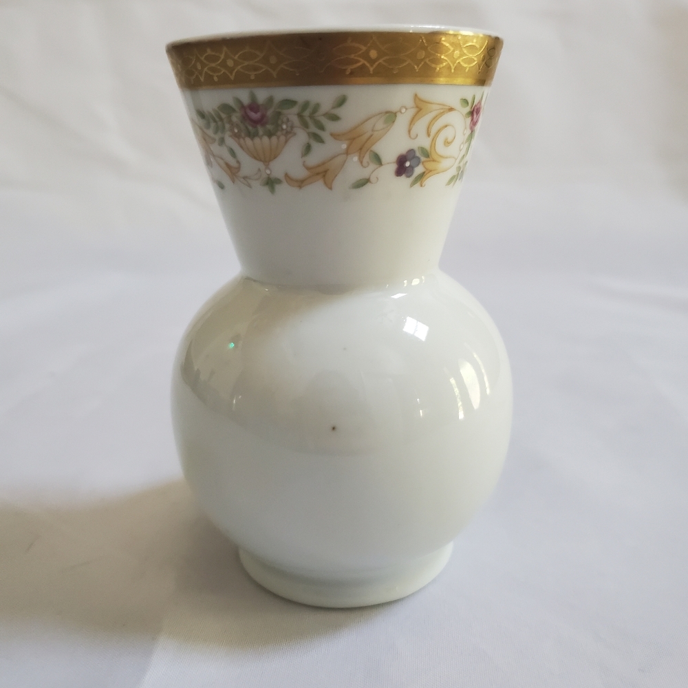 BLUMENAU LEART Vintage Gold and White Mini Bud Vase